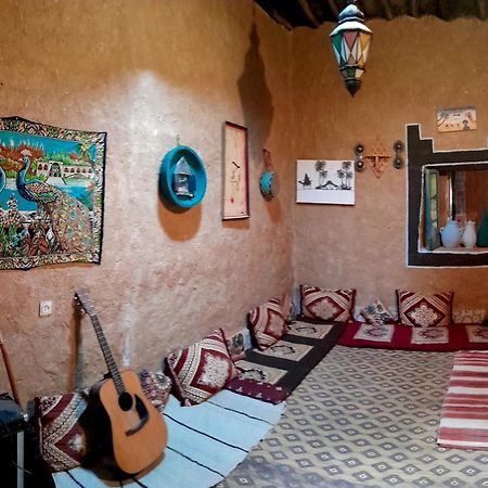 לינה וארוחת בוקר Tazouka Oasis Travel מראה חיצוני תמונה