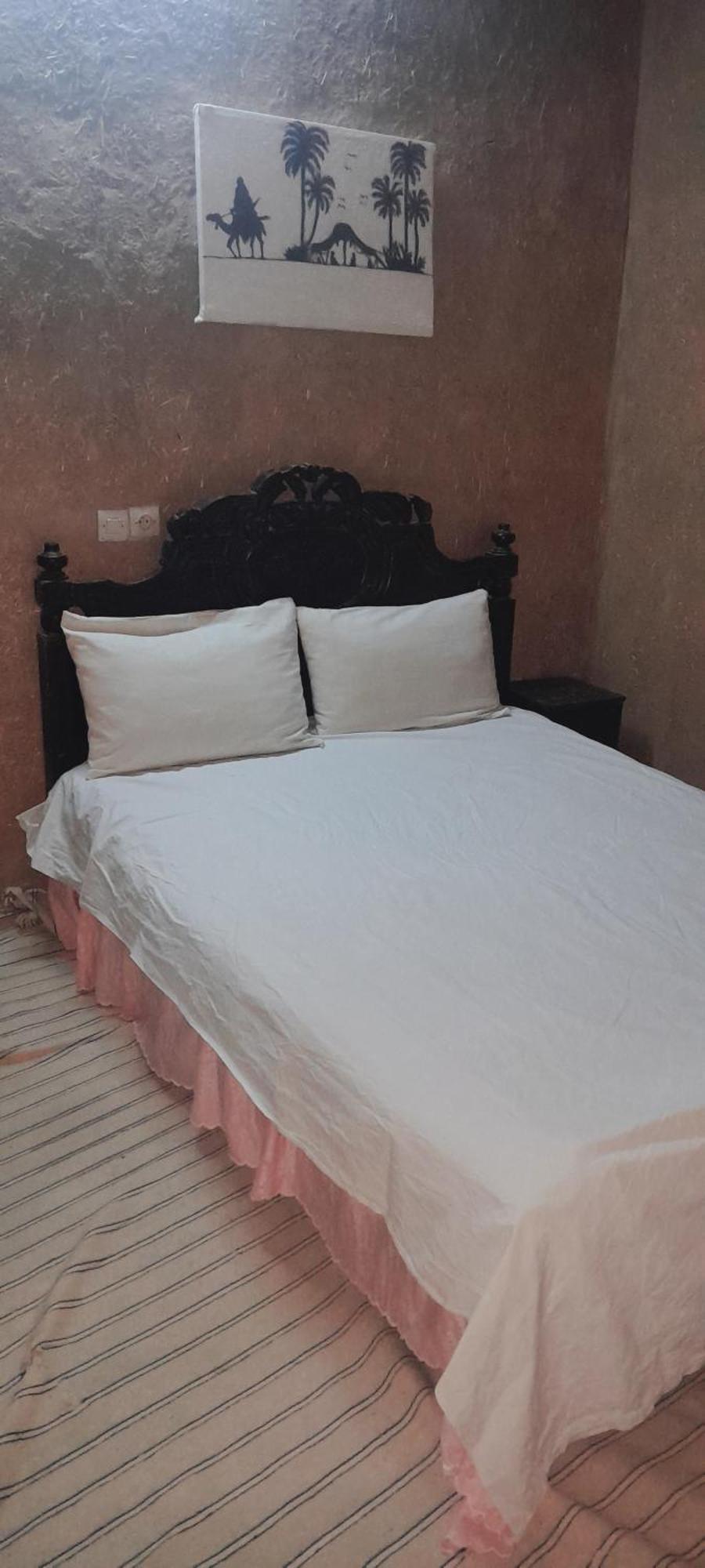 לינה וארוחת בוקר Tazouka Oasis Travel חדר תמונה