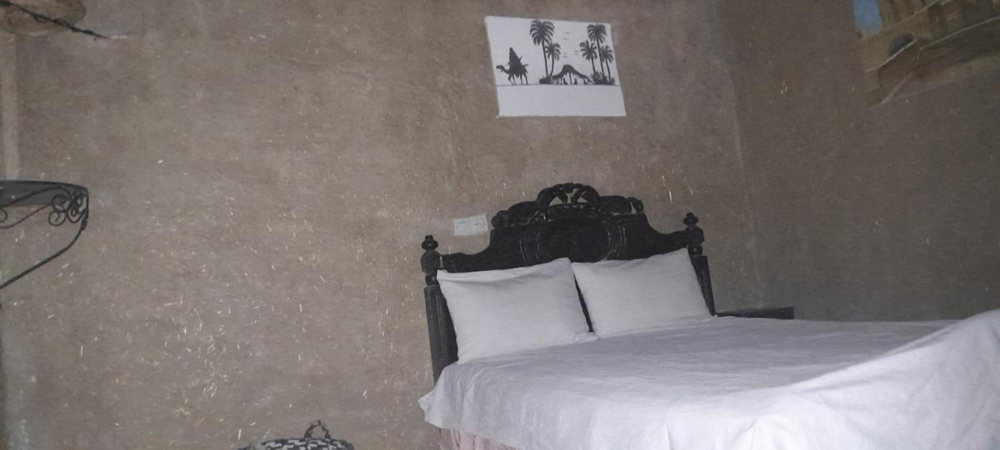 לינה וארוחת בוקר Tazouka Oasis Travel חדר תמונה