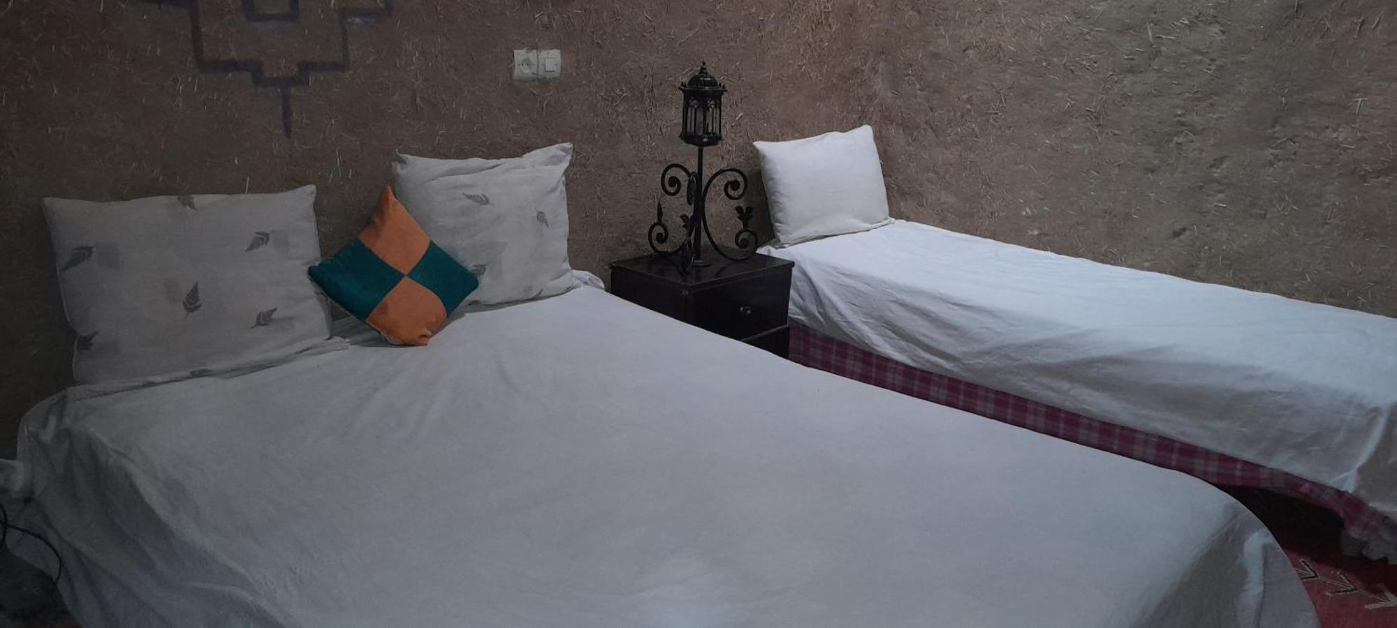 לינה וארוחת בוקר Tazouka Oasis Travel חדר תמונה