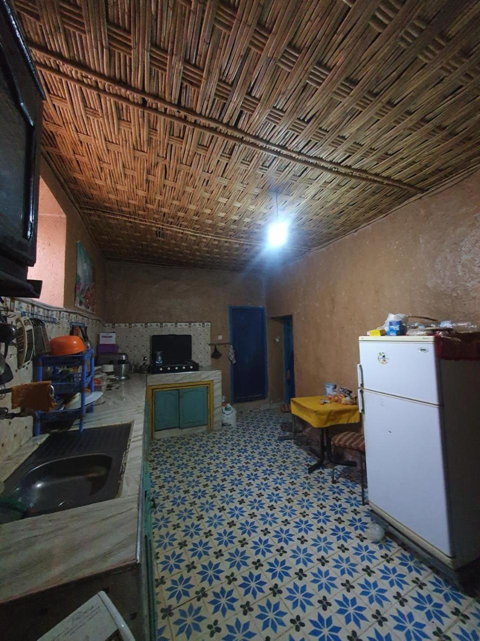 לינה וארוחת בוקר Tazouka Oasis Travel מראה חיצוני תמונה