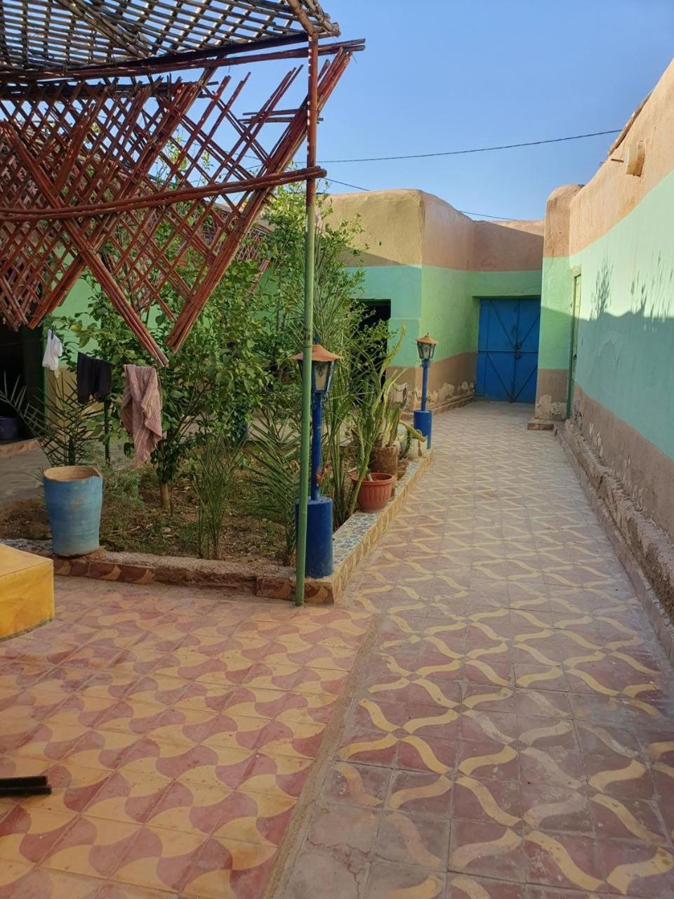 לינה וארוחת בוקר Tazouka Oasis Travel מראה חיצוני תמונה